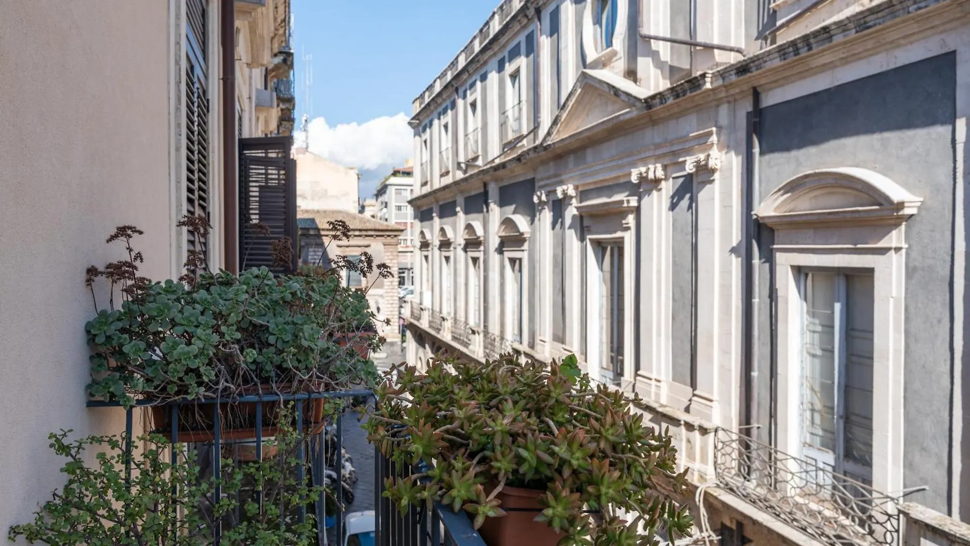 Amenano Apartments