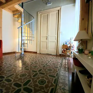 Apartament Lina's House, Katania
