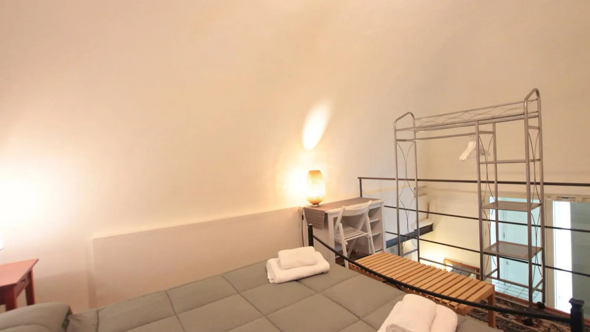 Amenano Bed & Breakfast 0*, CTA